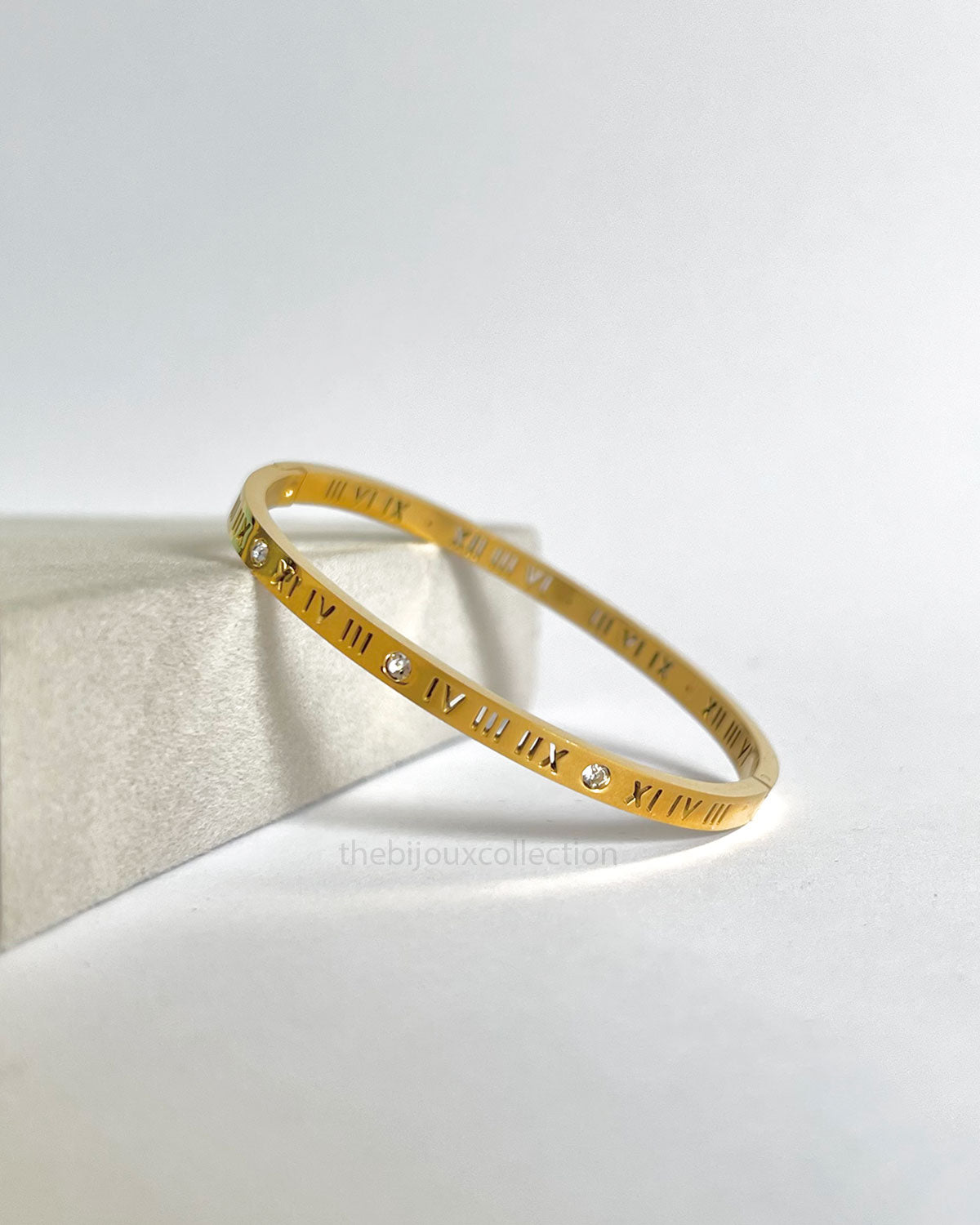 Eterna Bangle
